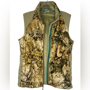 Cabela's OutfitHer Zonz Western Full Zip Lined Camo Vest Medium